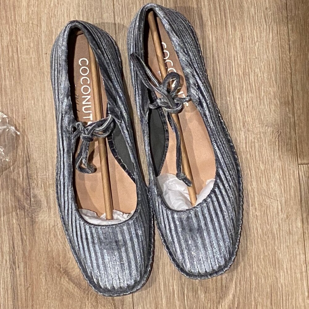 Coconuts by Matisse Stone Velvet Flat